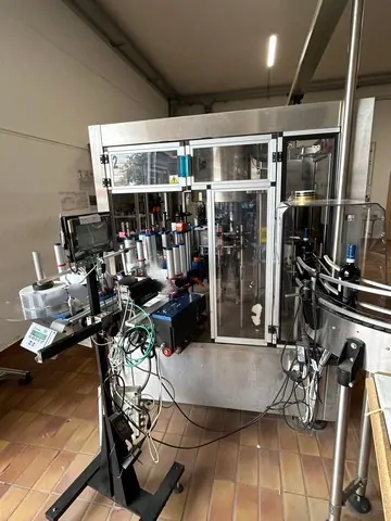 Used labeller P.E. Master m/e — 6