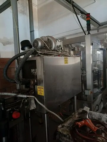Used Labeller P.E. Master M/S 5.400 bph — 3