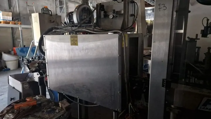 Used Labeller P.E. Master M/S 5.400 bph — 4