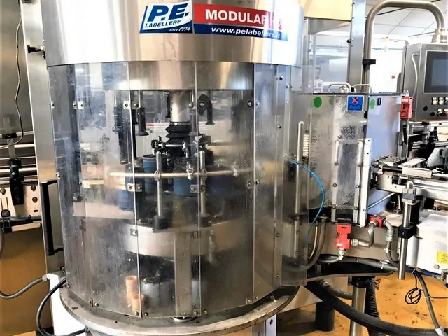 Used labeller P.E. Modular fix.540.8.ca 11.000 bph — 4