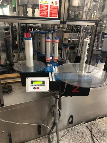 Used labeller P.E. universal Master S 9.000 bph — 3