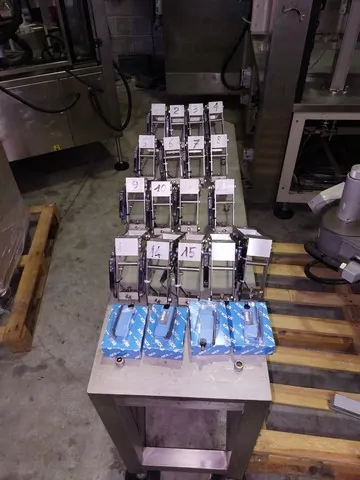 Used labeller Sacmi adhesive 12.000 bph — 4
