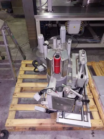 Used labeller Sacmi adhesive 12.000 bph — 5