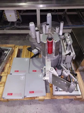Used labeller Sacmi adhesive 12.000 bph — 6