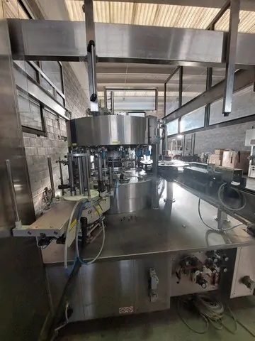 Used labeller Sacmi adhesive 12.000 bph — 7