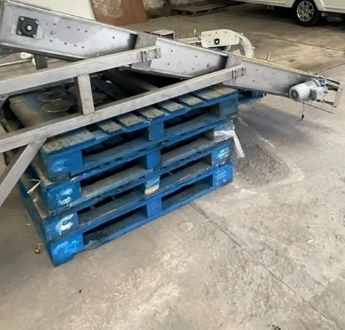 Used monoblock capper | wirehooder Bertolaso — 2
