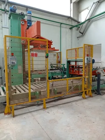 Used Palletizer Cosma Pack Manegtic System — 2