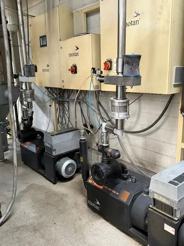 Used PET Prefom Presses Husky 2010 — 3