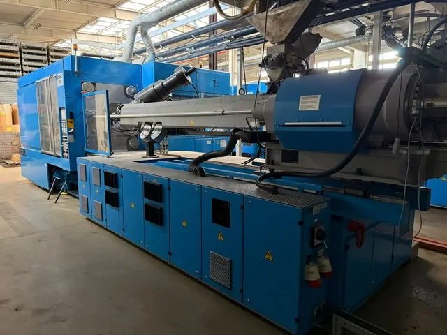 Used Presses Preform PET ENGEL 2004 — 10
