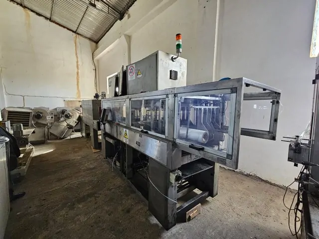 Used Shrink Wrapper SMI — 2