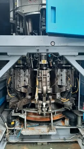 Used Sipa Complete Bottling Line PET still water — 4
