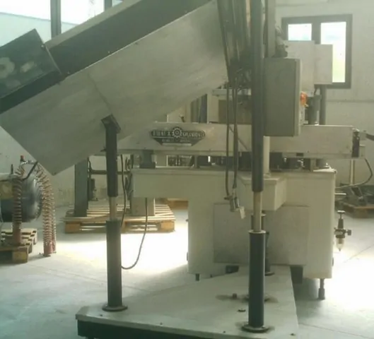 Used Wirehooder Robino&Galandrino | 12.000 bph
