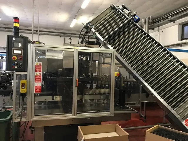 Used Wirehooder Robino&Galandrino 16.000 bph