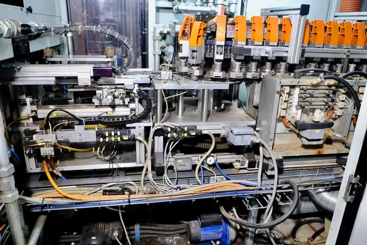 Used PET Blower Kosme Ksb 4 L 6.800 bph — 7