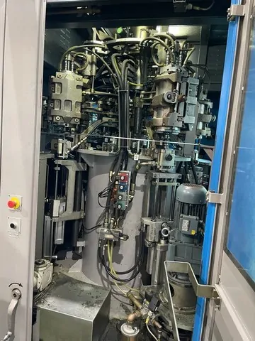 Used PET Blower Blomax 4 Krupp Corpoplast 4.500 bph — 2