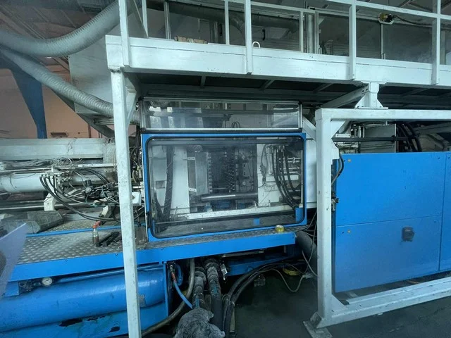 Used Hekuma Pet preform injection molding system — 6