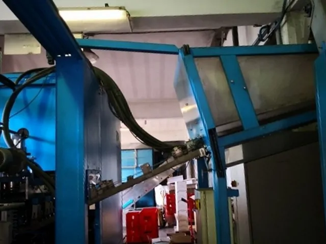 Used Blow Moulding Machine Sipa sf 8/4 — 9