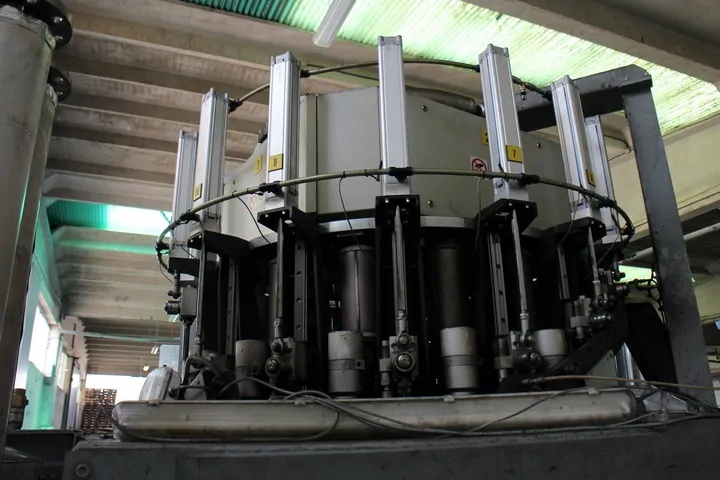 Used PET Blower Sipa Sfr 16 — 8