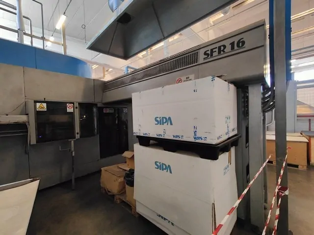 Used Blow Moulding Machine Sipa Sfr 16