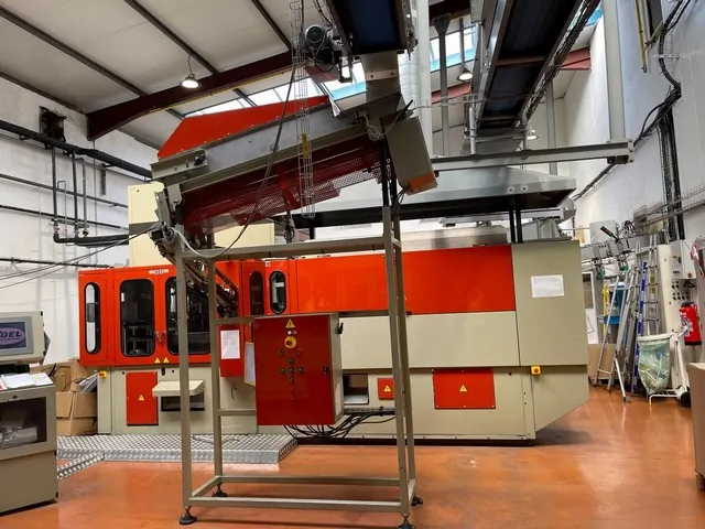 Used Blow Moulding Machine Sidel 7.200 bph — 3