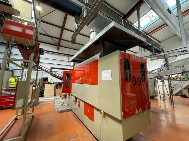 Used Blow Moulding Machine Sidel 7.200 bph — 4
