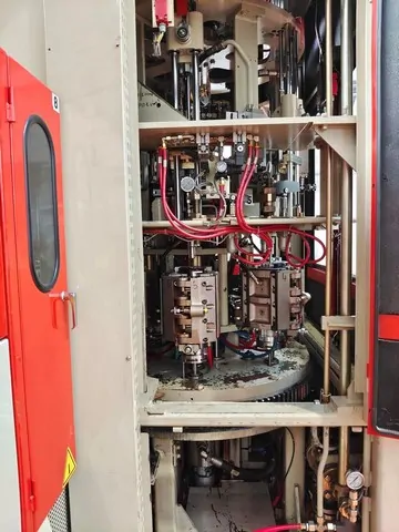 Used Blow Moulding Machine Sidel 7.200 bph — 8