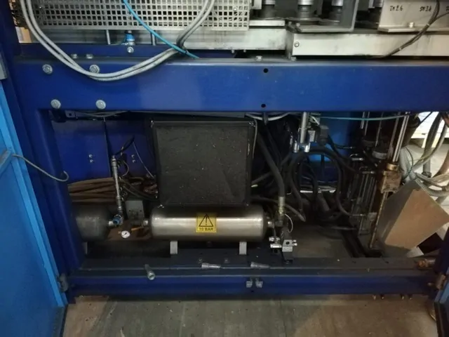 Used Blow Moulding Machine Terta Pak Dynablow db 30 — 2