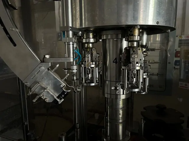 Used Capper Enolmeccanica 4T Stelvin 2013 — 9