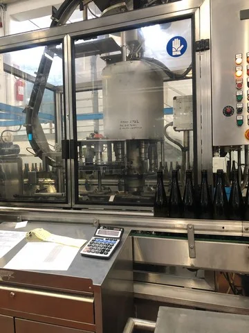 Used Bertolaso capper — 8