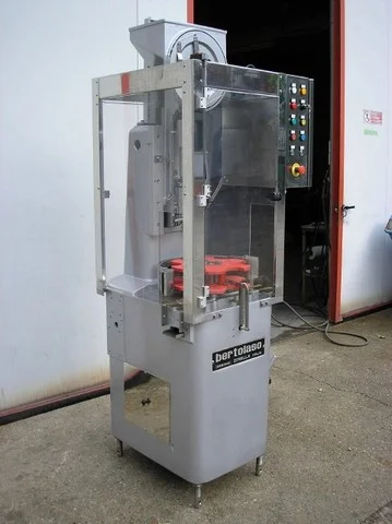 Used Bertolaso crown capper — 2