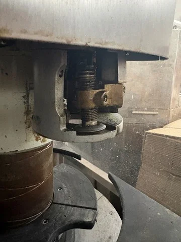 Used Bertolaso capper — 4