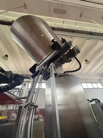 Used Bertolaso capper — 6