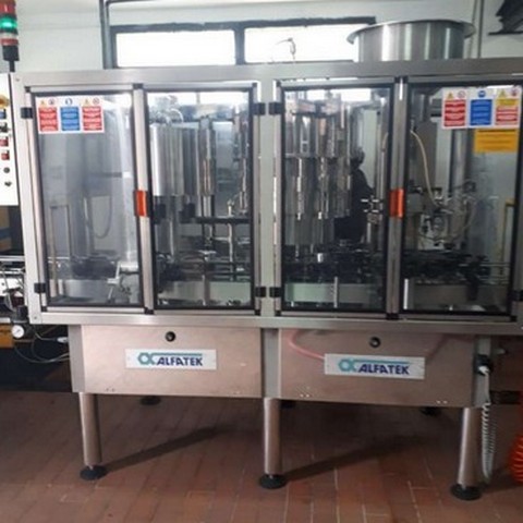Linea di imbottigliamento usata Alfatek | 2.200 Bph
