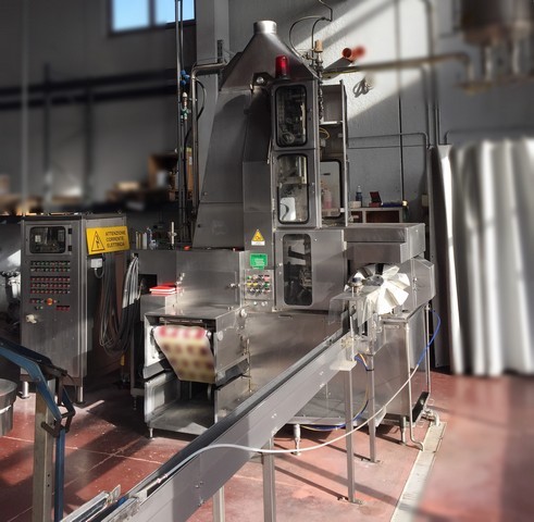 Linea di imbottigliamento usata per BRICK 1 LT 3.000 BPH