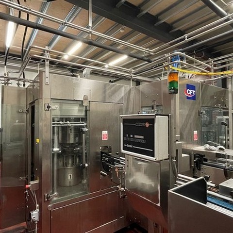 Linea di imbottigliamento per lattine 10.000 cph